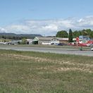 EC-EYAA remolcant un veler